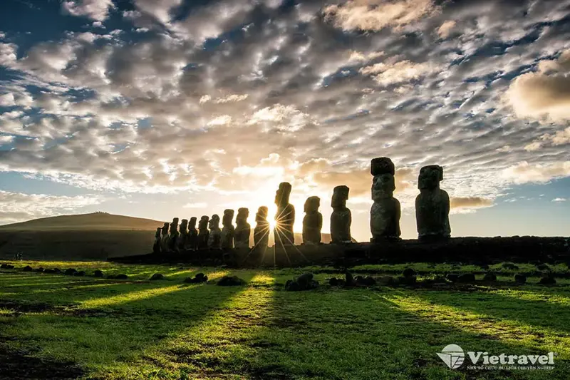 Tour information: Nam Mỹ: Chile (Santiagio) - Đảo Phục Sinh (khách sạn 4 sao)